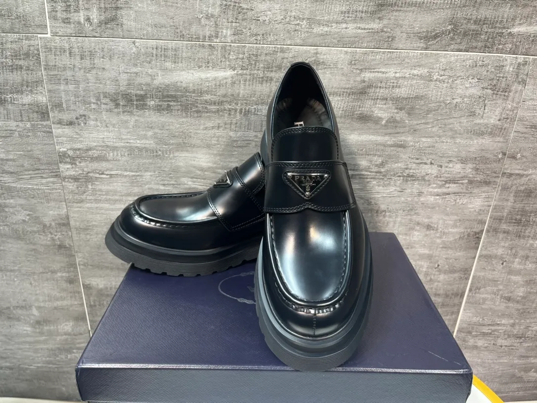 Men's men's shoes 💰800💰 🔥🔥🔥prada derby2025 latest Prada top version thick-soled triangular logo derby shoes, ken same type of fabric imported open edge beads, cowhide lining, cowhide feet complete set packaging code number 38-46